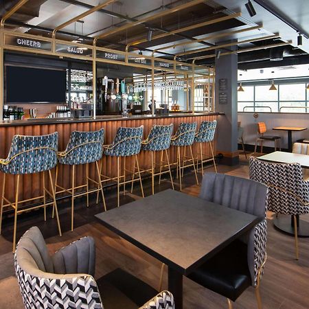 Hotel Ibis Styles London Gatwick Airport Crawley  Exterior foto