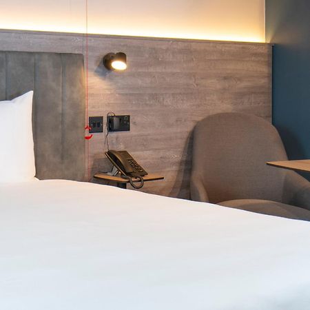 Hotel Ibis Styles London Gatwick Airport Crawley  Exterior foto
