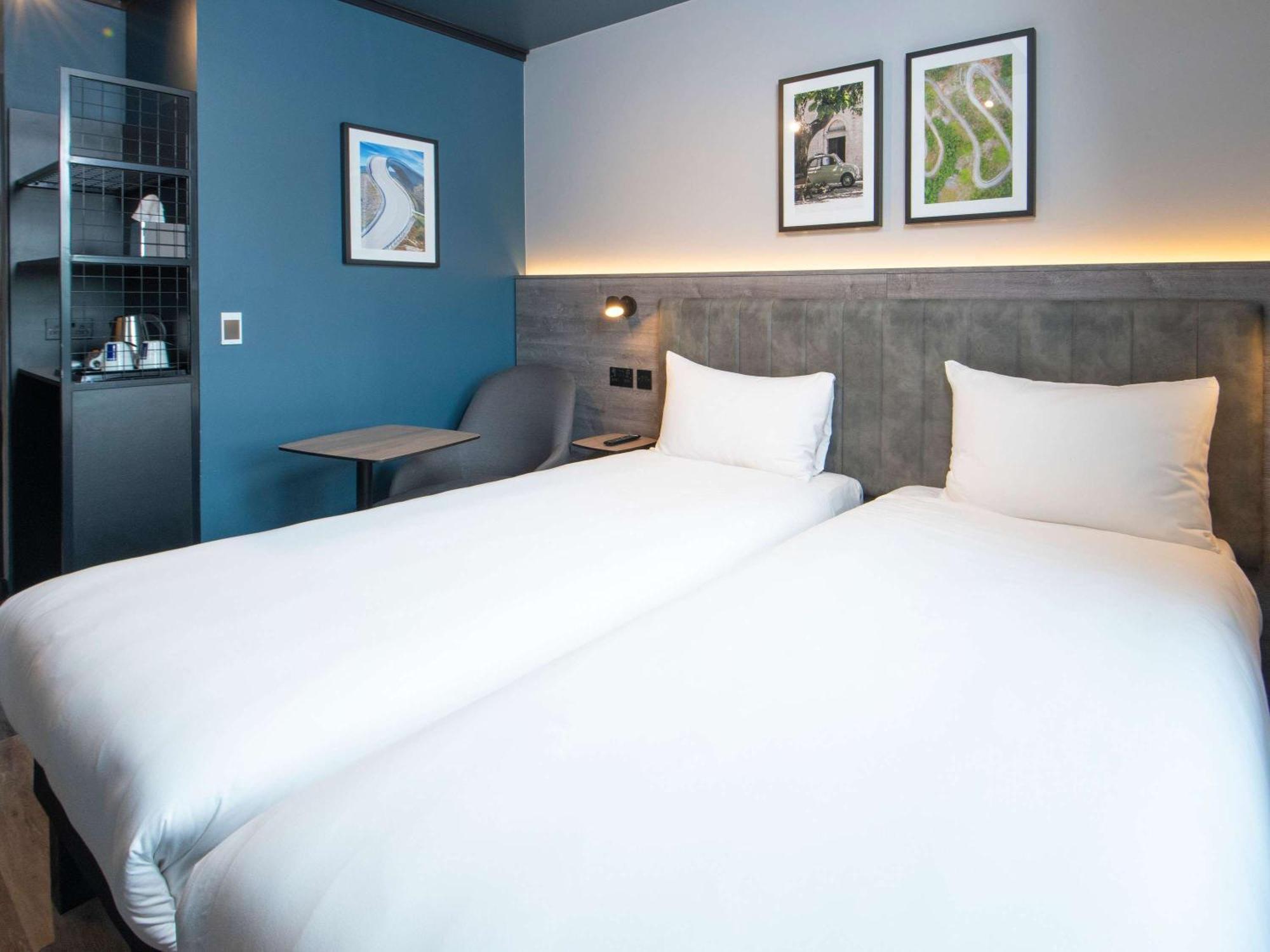 Hotel Ibis Styles London Gatwick Airport Crawley  Exterior foto